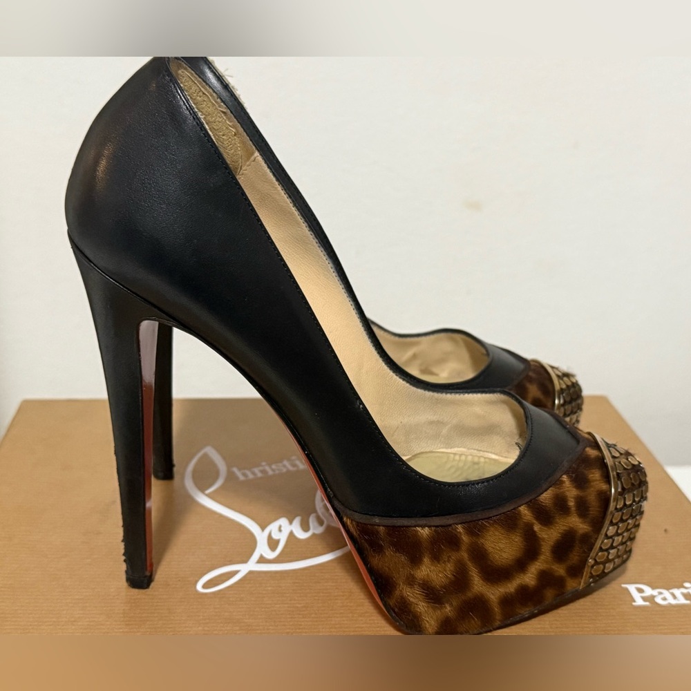 Christian Louboution Maggie Pony Leopard 
35.5